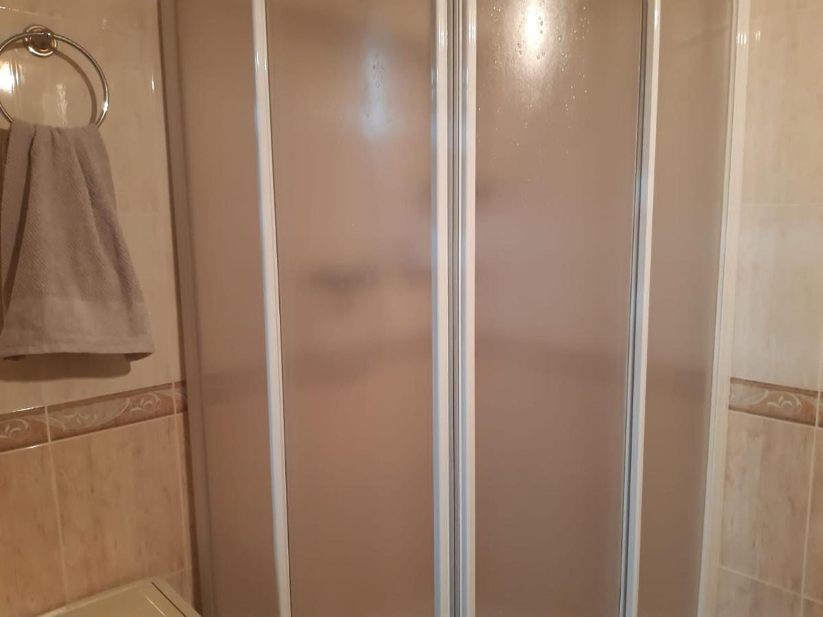 La Costa Del Sol Apartment ฟูเอนฮิโรลา ภายนอก รูปภาพ