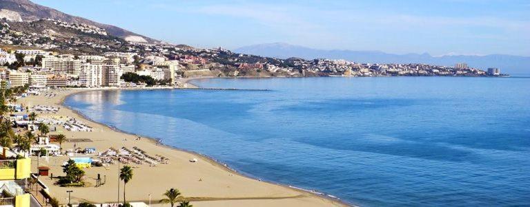 La Costa Del Sol Apartment ฟูเอนฮิโรลา ภายนอก รูปภาพ